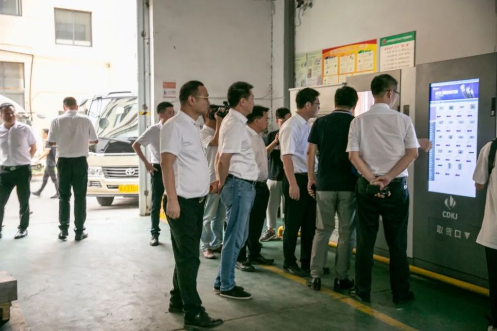 路橋區(qū)區(qū)長潘軍明等領導蒞臨我司調(diào)研考察